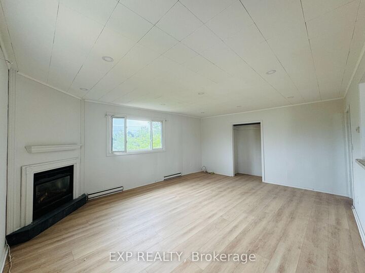 Property Photo: 112 Baseline Road E B ON L1C 1A2