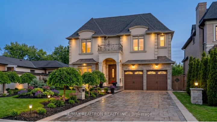Property Photo: 374 Elmwood Avenue ON L4C 1M1