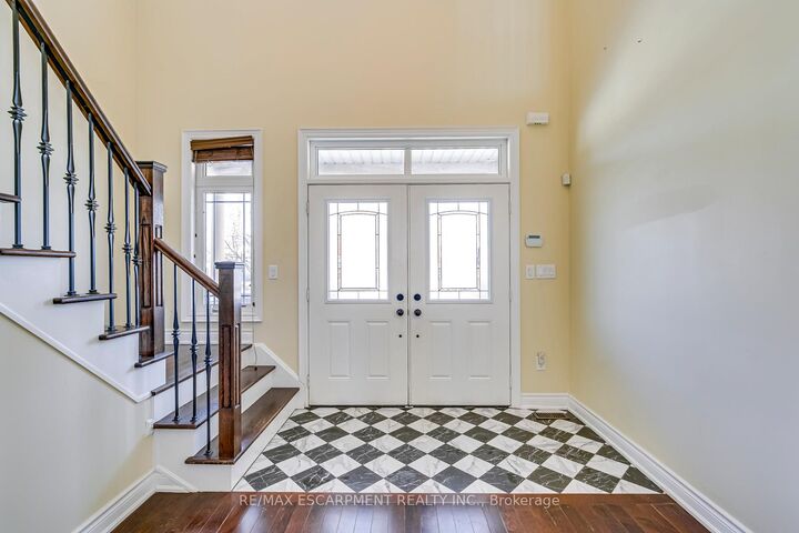 Property Photo:  2492 Chaplin Road  ON L6H 0A4 