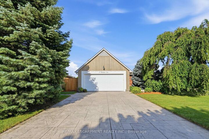 Property Photo: 12 Huntington Lane ON L2S 3J5