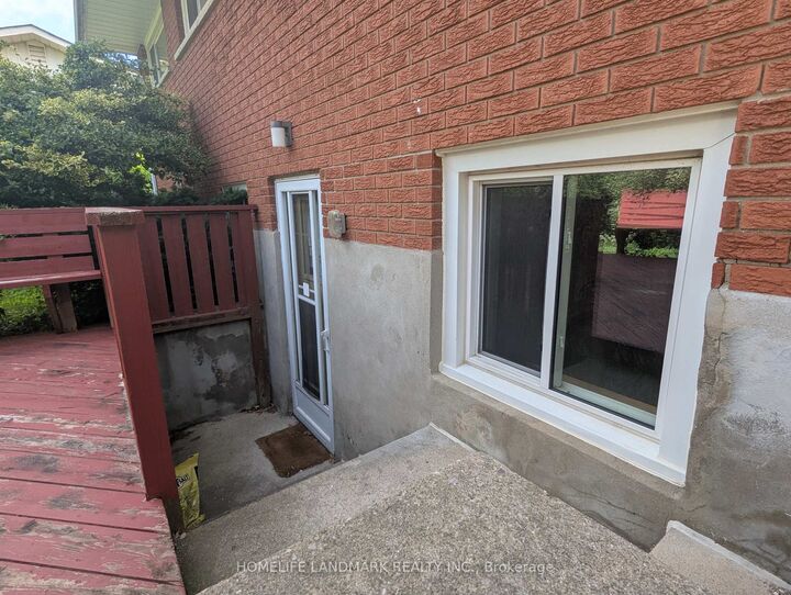 Property Photo:  195 Carter Avenue Lower  ON N2J 3K5 