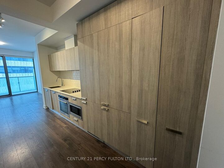 Property Photo: 50 Charles Street E 908 ON M4Y 0C3