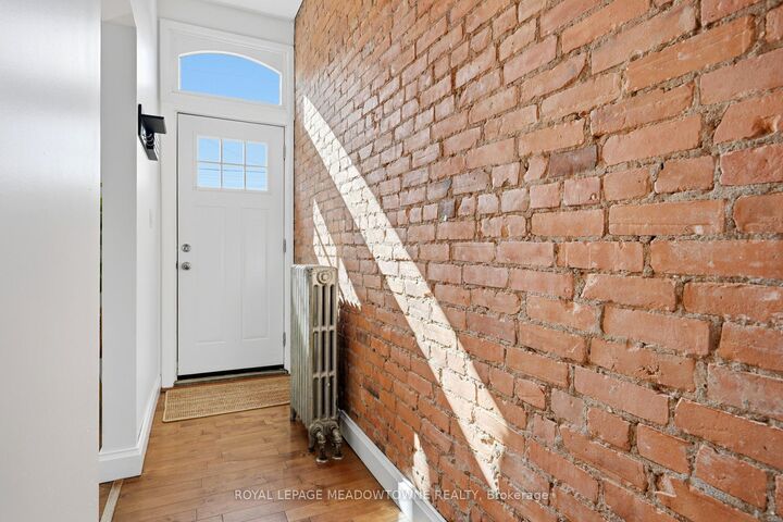 Property Photo:  29 Railway Street  ON L8R 2R4 