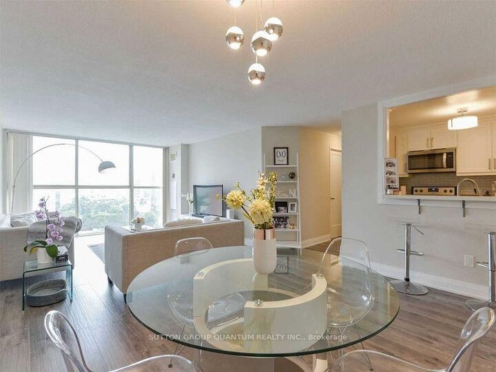 Photo de la propriété:  4205 Shipp Drive 1101  ON L4Z 2Y9 