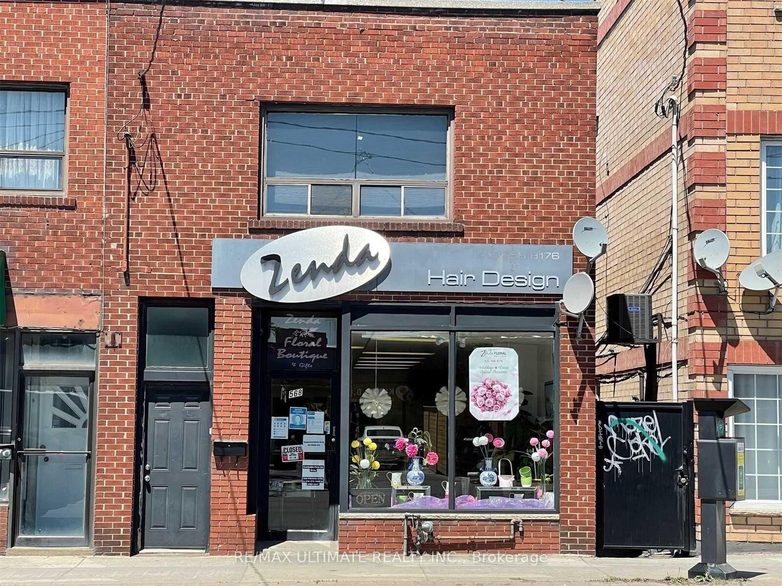 Property Photo: 568 Rogers Avenue 2nd Floor ON M6M 1B6