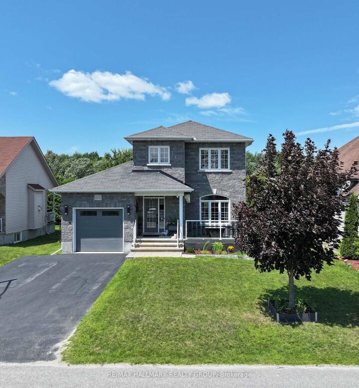 Property Photo: 20 Dune Street ON K0A 2M0