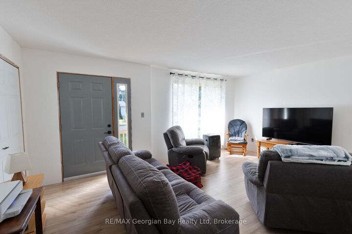 Property Photo: 144 George Street ON L0K 2A0
