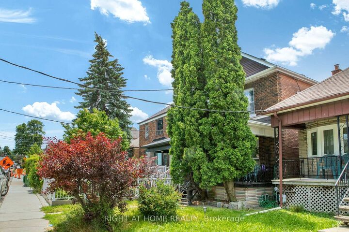 290 McRoberts Avenue — photo 1