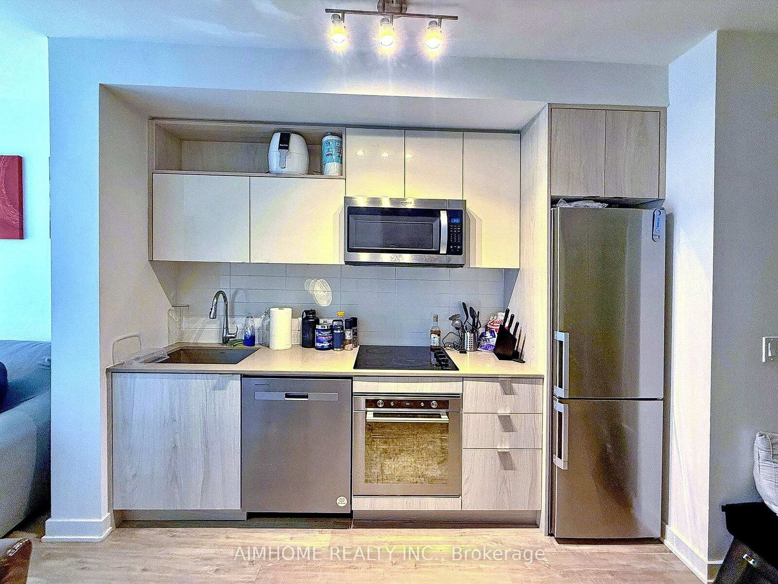 Property Photo: 121 Lower Sherbourne Street 456 ON M5A 0W8