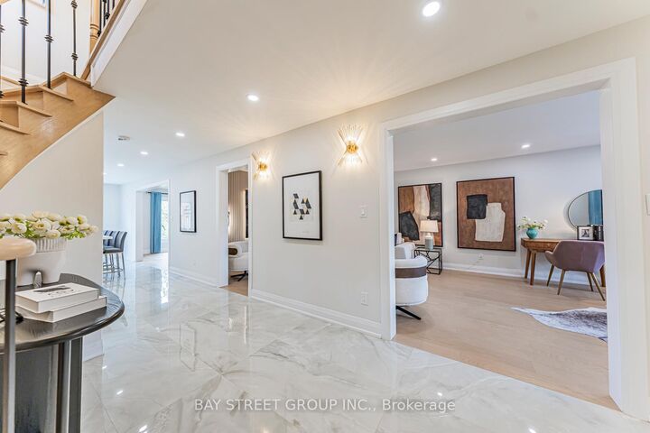 Property Photo: 146 Cabinet Crescent ON L4L 6E5