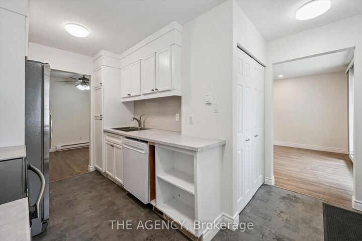 Property Photo: 410 Scottsdale Drive ON N1G 2Z8