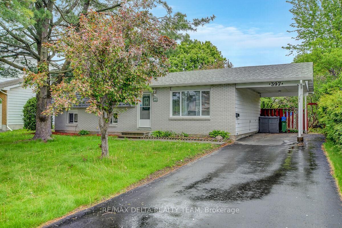 Property Photo: 397 Phoenix Crescent ON K1E 1V6