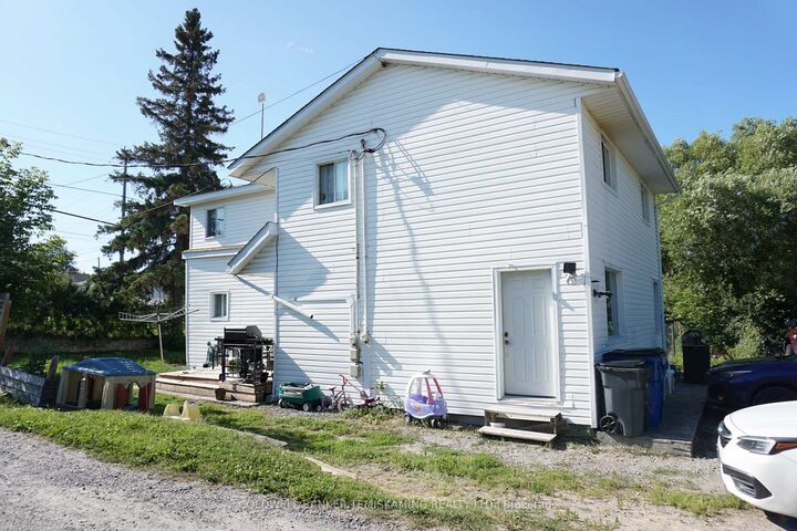 Property Photo: 293 Meridian Avenue ON P0J 1K0