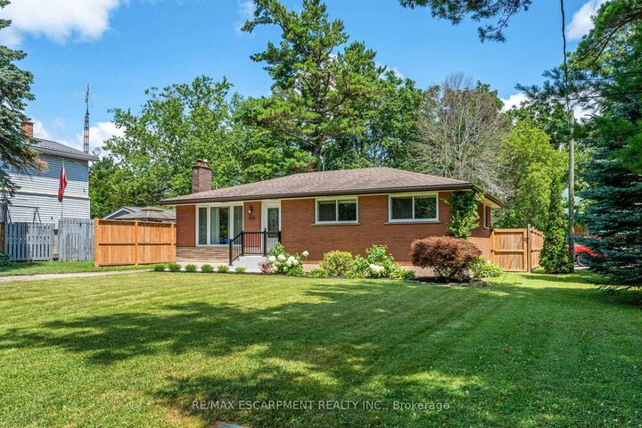 Property Photo:  618 St. Andrew Street  ON N0A 1N0 