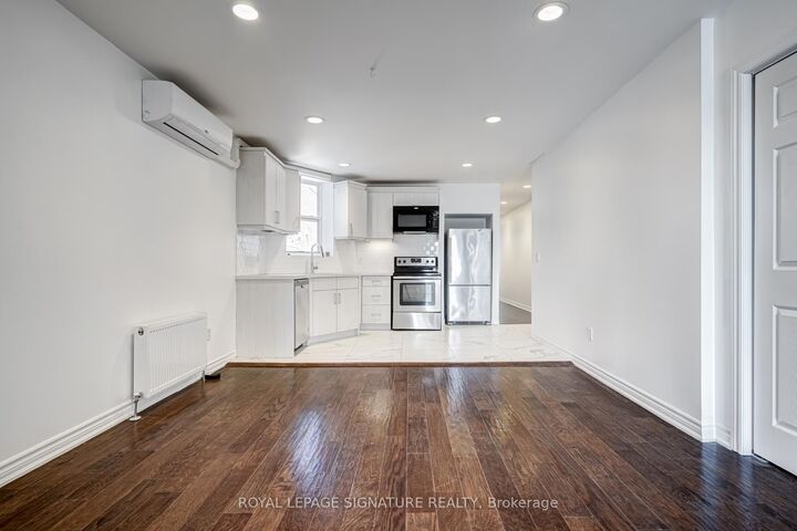 Property Photo:  1116 College Street 3rd Lvl  ON M6H 1B5 