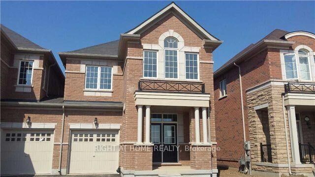 Property Photo:  123 Huguenot Road  ON L6H 0M3 