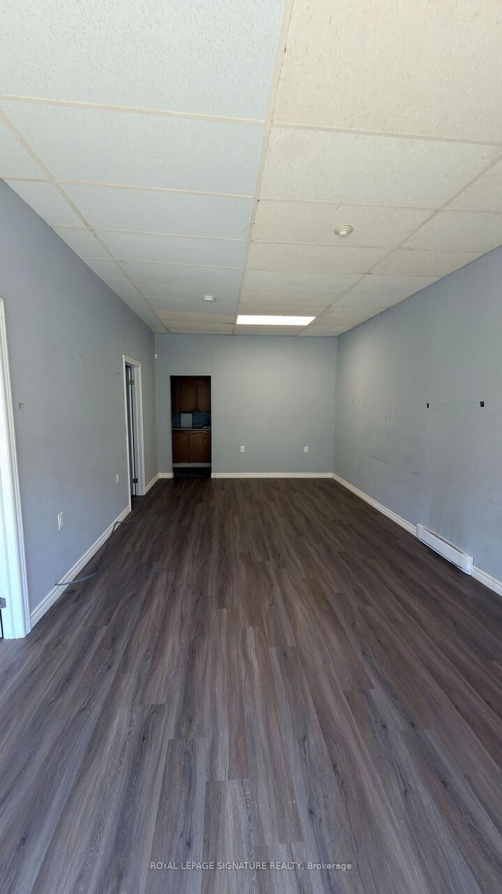 Property Photo:  92 Wolfe Street 1A  ON L1H 3T6 