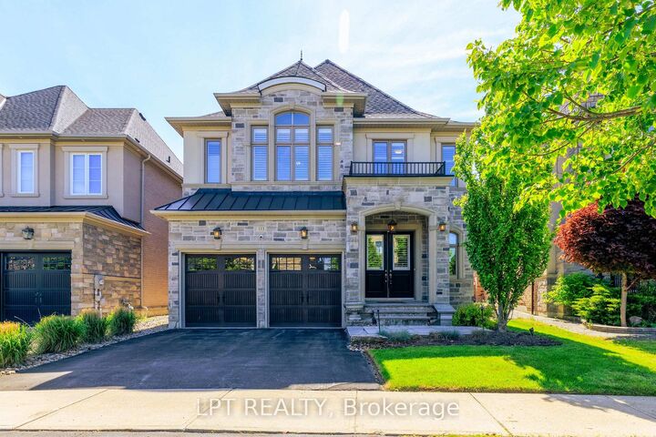Property Photo: 113 Burns Boulevard ON L7B 0M5