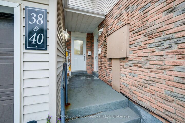 Property Photo:  175 Elm Ridge Drive 38  ON N2N 1L7 