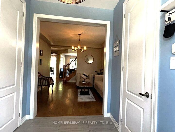 Property Photo: 185 Thornbush Boulevard ON L7A 4R5