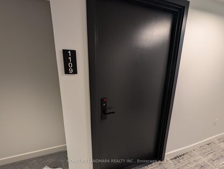 Property Photo:  3009 Novar Road 1109  ON L5B 0P9 