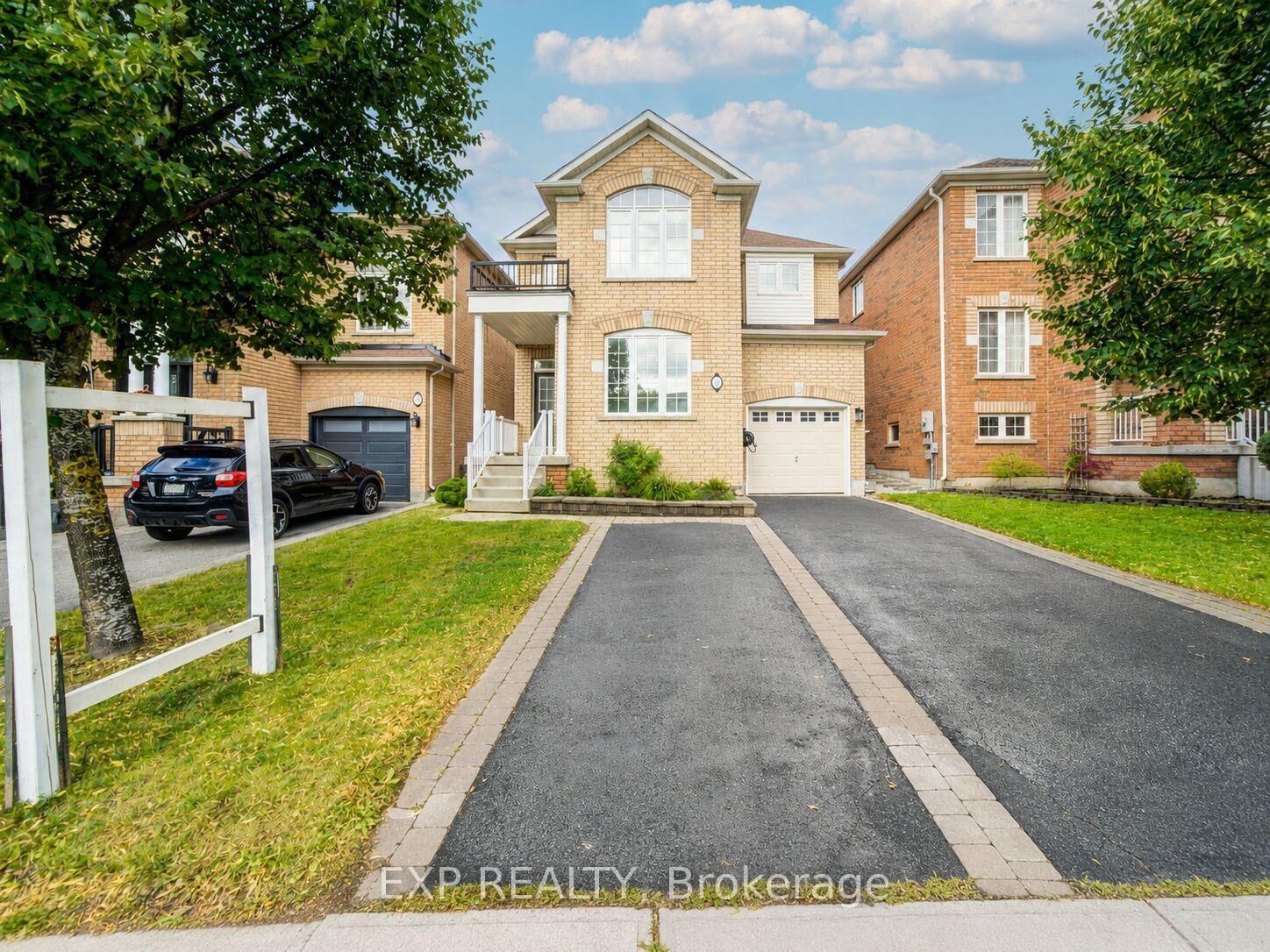 Property Photo: 76 Ford Wilson Boulevard ON L3X 3G1