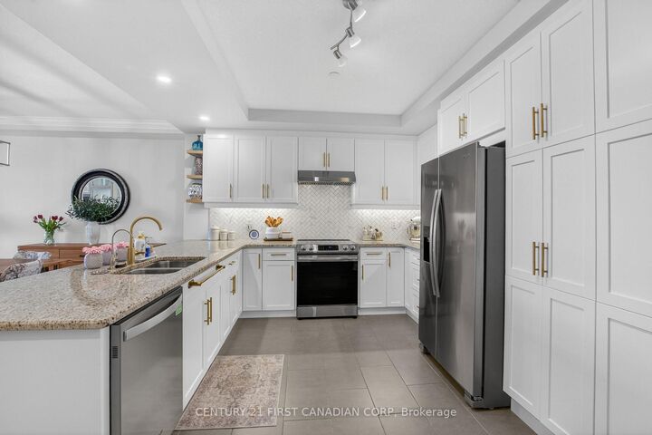 Property Photo: 260 Villagewalk Boulevard 208 ON N6G 0W6