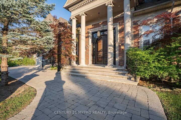 Property Photo:  5 Saintfield Avenue  ON M3C 2M4 
