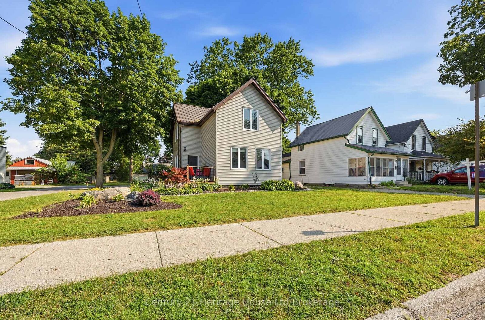 Property Photo: 10 Pearl Street ON N4G 1L3