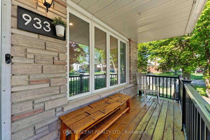 Property Photo: 933 Kincaid Court Unit A And Unit B ON K1V 6N7