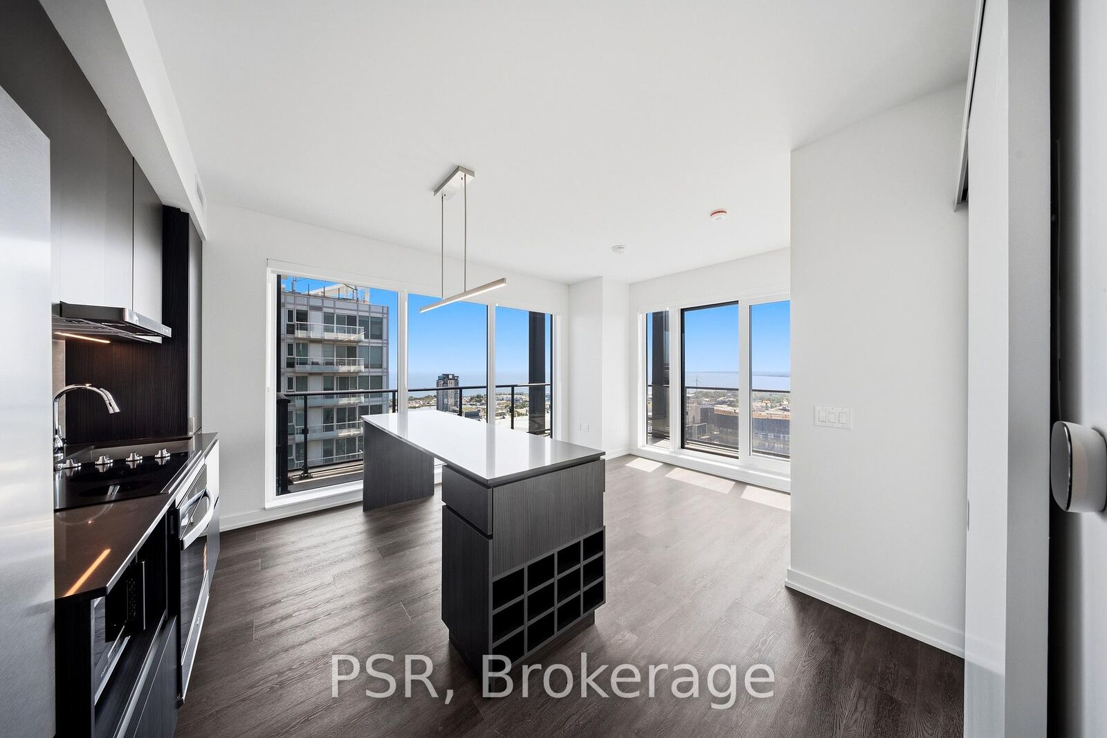 Property Photo:  70 Ordnance Street 3310  ON M6K 0G9 