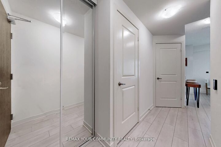 Property Photo: 4955 Yonge Street 2117 ON M2N 0L8