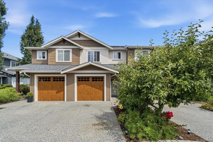 Property Photo: 1720 Dufferin Cres #157 BC V9S 0B9