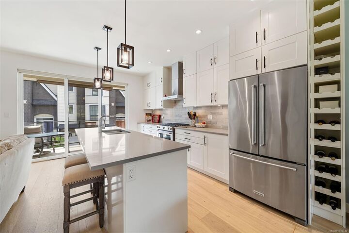 Property Photo: 2836 Turnstyle Cres BC V9B 0T8