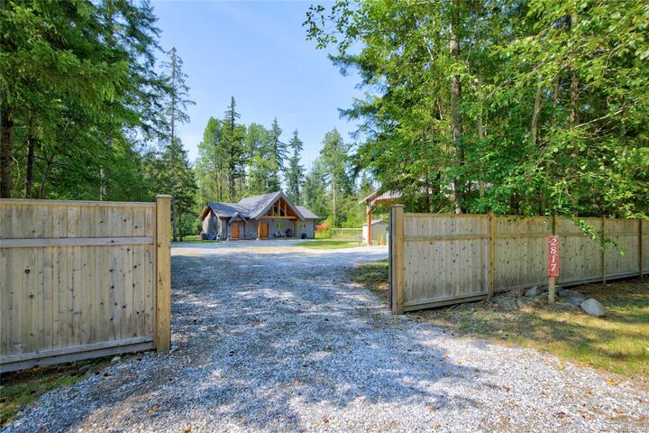 Property Photo: 2817 Bruce Rd BC V9J 1B7