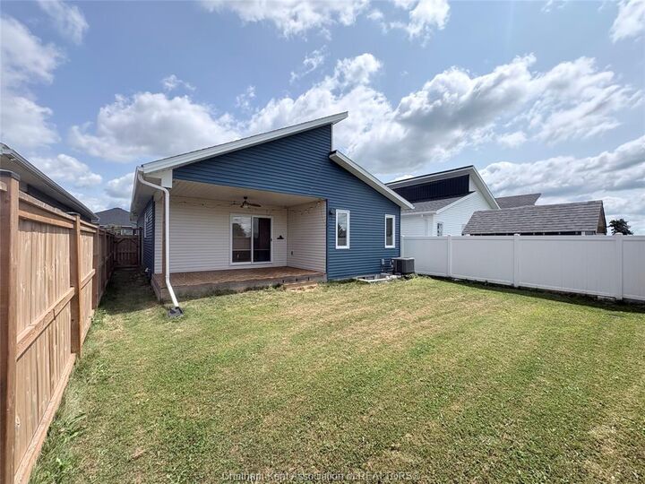 Property Photo: 243 Manning Drive ON N7M 0S5