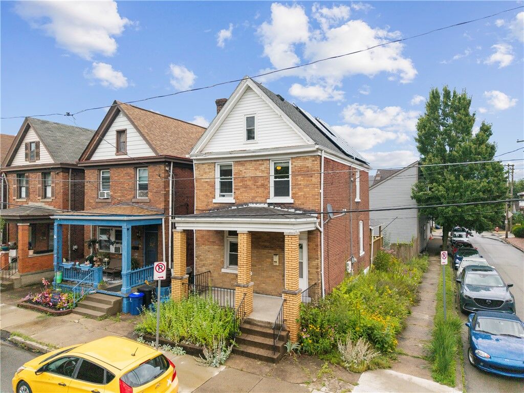Property Photo:  1801 Eberhardt St  PA 15212 