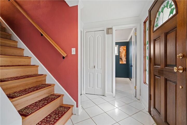 Property Photo: 163 Spartan Dr PA 15102