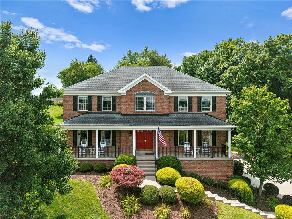 Property Photo:  106 Springbrooke Dr  PA 15367 