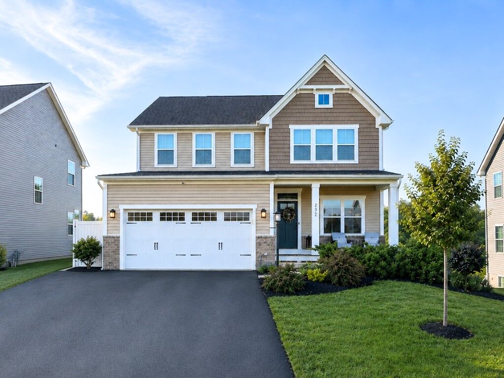 Property Photo:  232 Regency Drive  PA 15330 