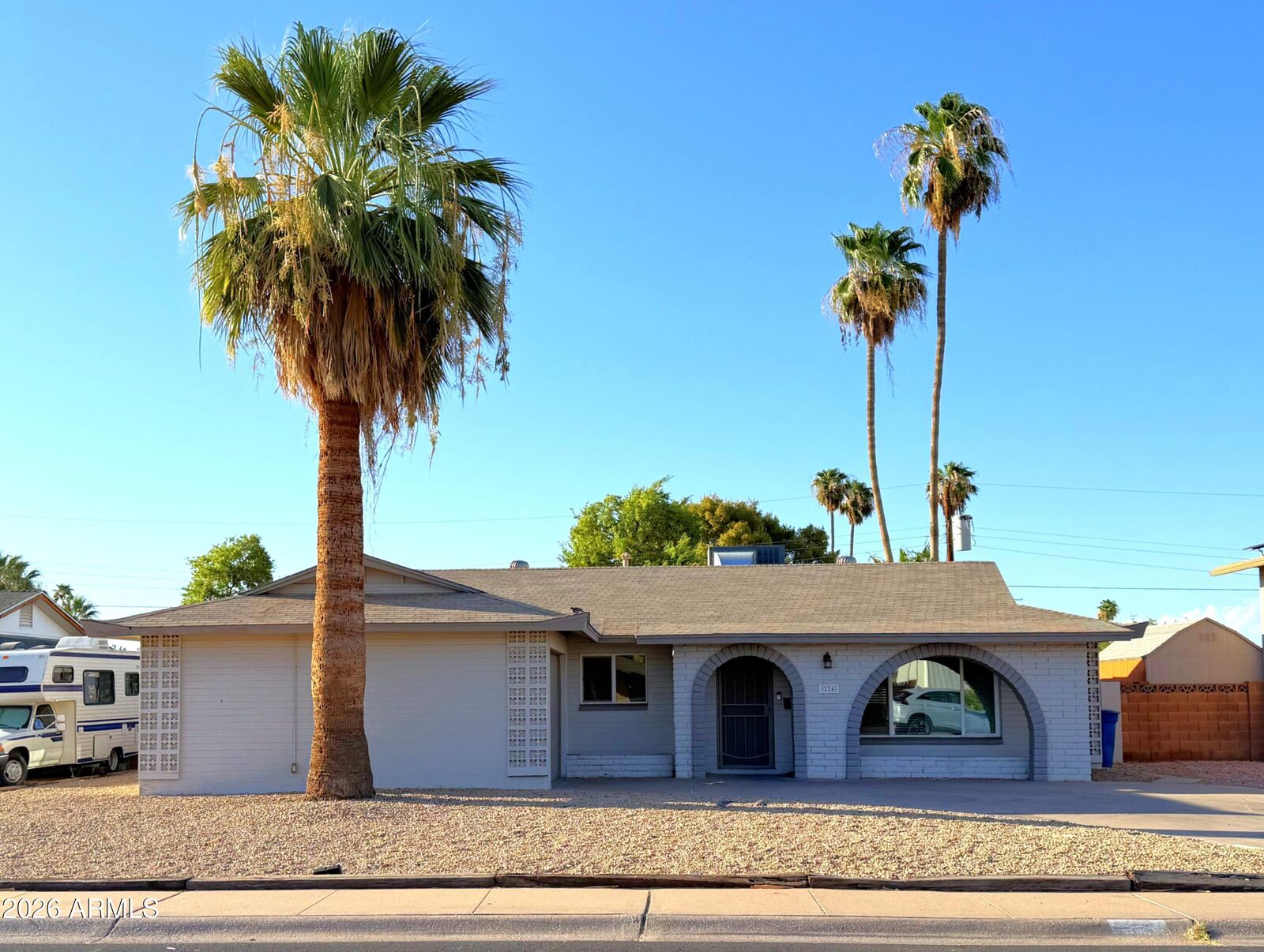 Property Photo:  224 E Minton Drive  AZ 85282 