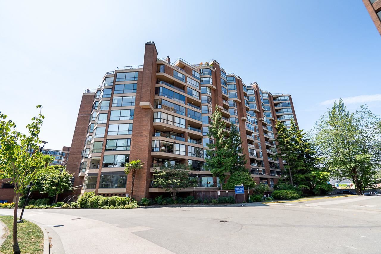 Property Photo: 1450 Pennyfarthing Drive 305 BC V6J 4X8