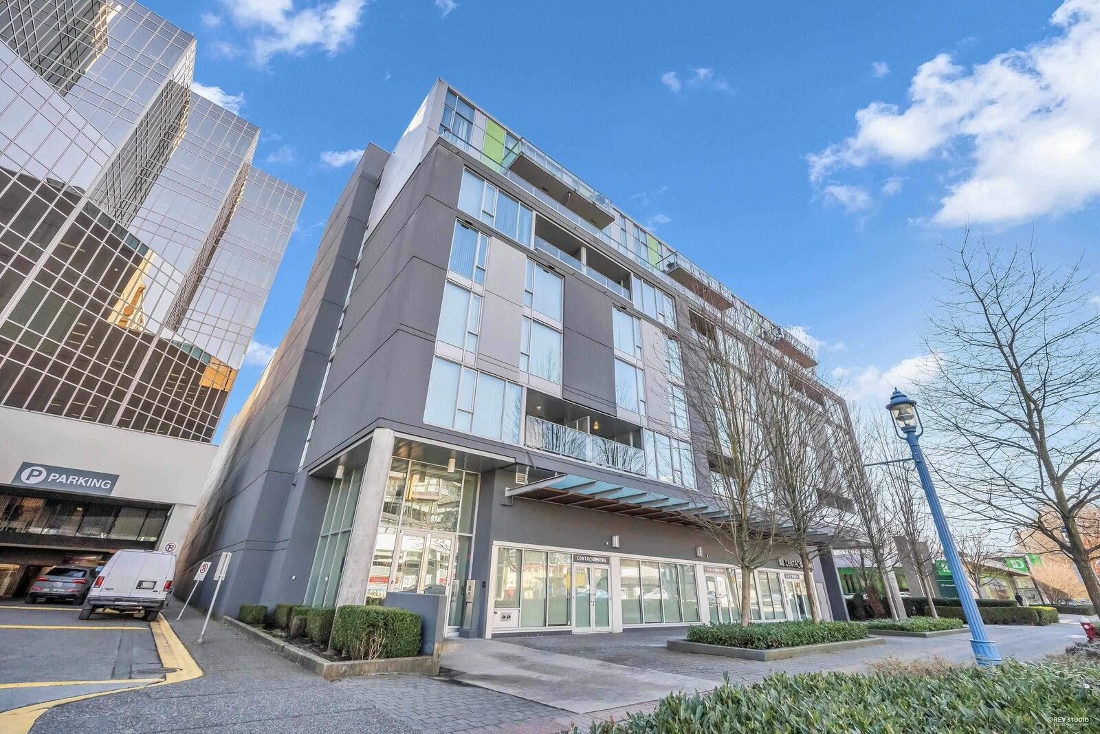Property Photo:  8080 Granville Avenue 3005  BC V6Y 1P3 