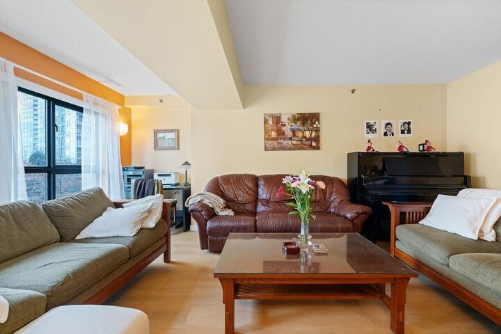 Photo de la propriété:  238 Alvin Narod Mews 404  BC V6B 5Z3 