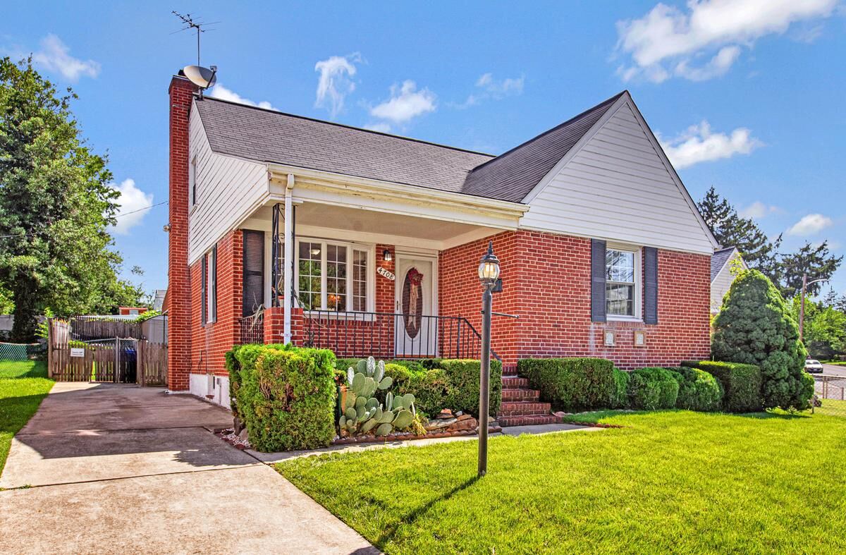 Property Photo: 4708 Hamilton Avenue MD 21206