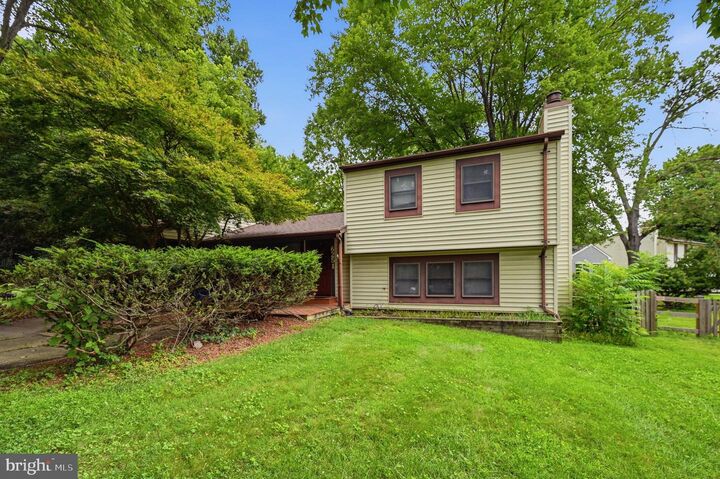 Property Photo:  6251 Parallel Lane  MD 21045 