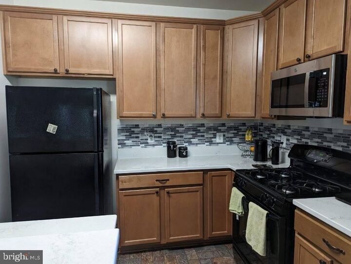 Property Photo: 25317 Patriot Terrace VA 20105