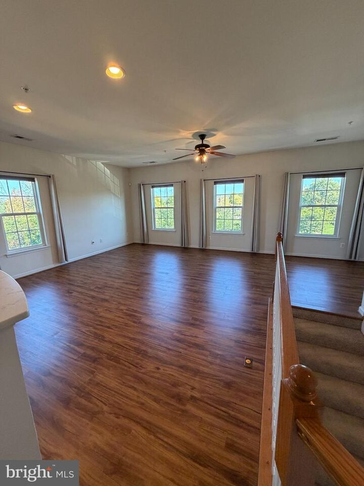 Property Photo:  25317 Patriot Terrace  VA 20105 