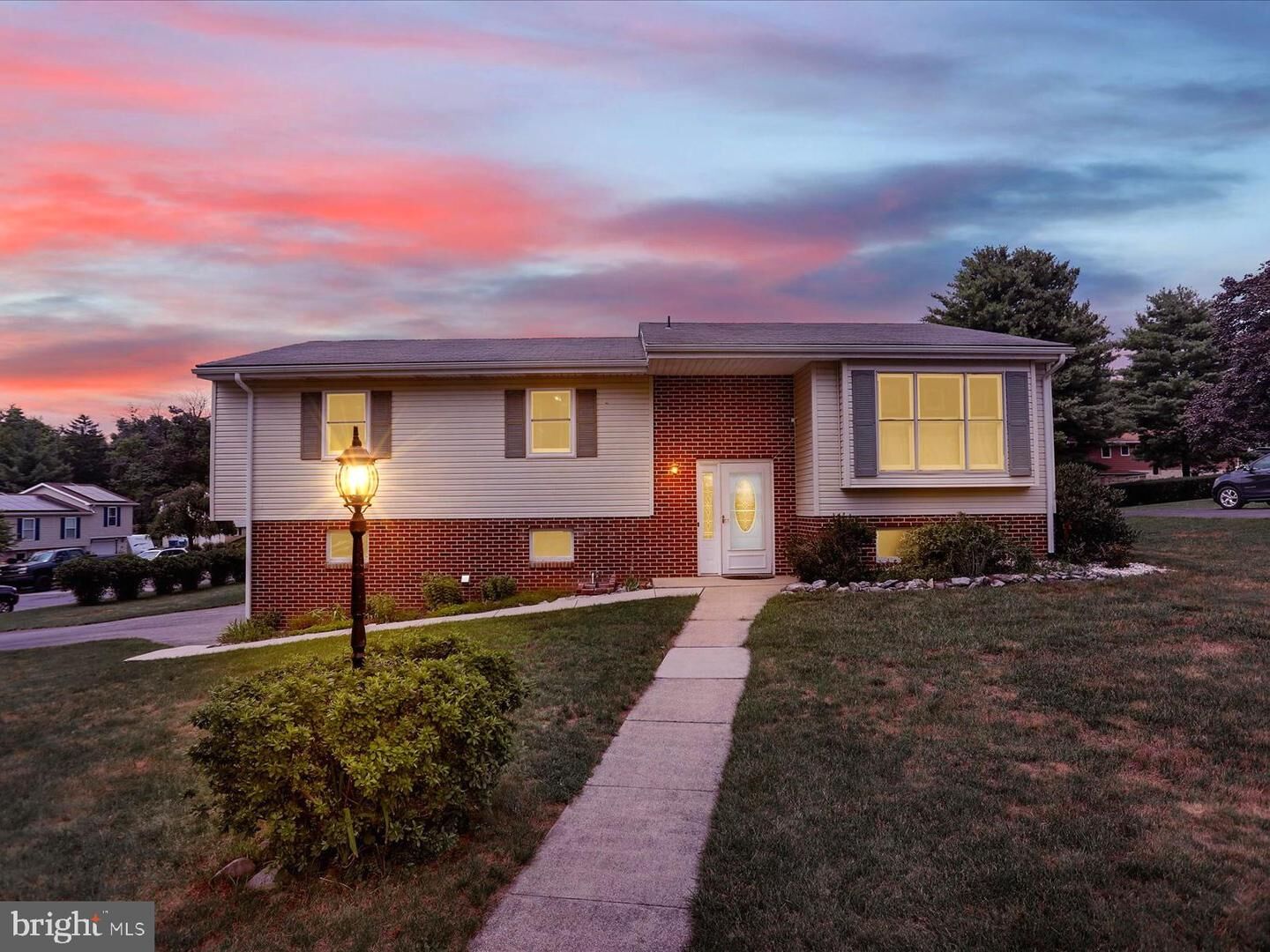 Property Photo:  61 Sheraton Drive  PA 17013 