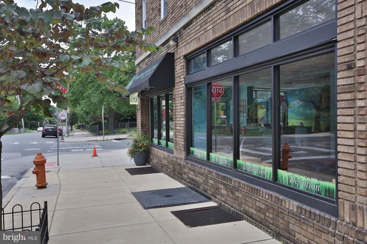 Property Photo:  1260 Oak Lane Avenue J  PA 19126 